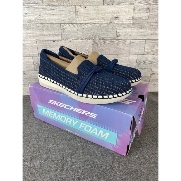 SKECHERS SEPULVEDA 2.0 Navy Knot Overlay Slip-On Comfort Sneakers Women 9W NEW - Picture 5 of 10